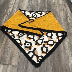 Bleu Blanc Rouge reversible triangle scarf